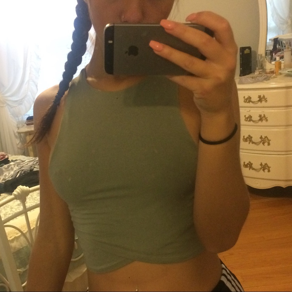 Crop top